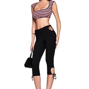 Elegant Black Tie-Side Capris